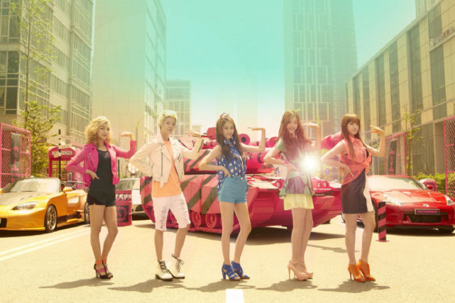 刘逸云|f(x)5位美女现状：刘逸云美国签约，宋茜回国成顶流，崔雪莉已不在人间