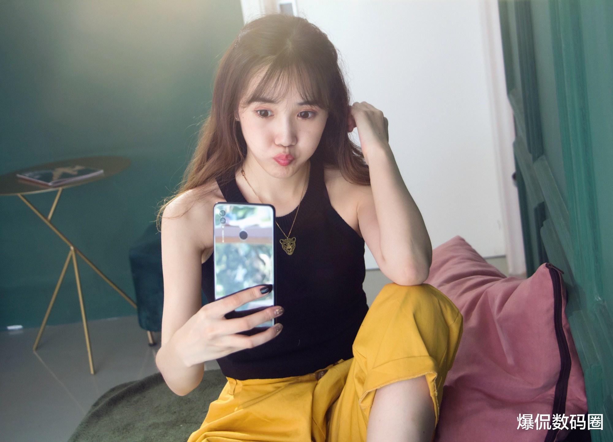 红米手机|厂商吹牛没有用!这4款手机口碑接近“满分”,让你不花冤枉钱