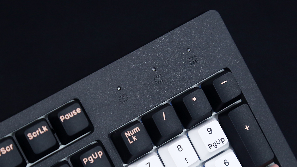 达尔优|达尔优A104热插拔机械键盘评测：简约风格，百变玩法