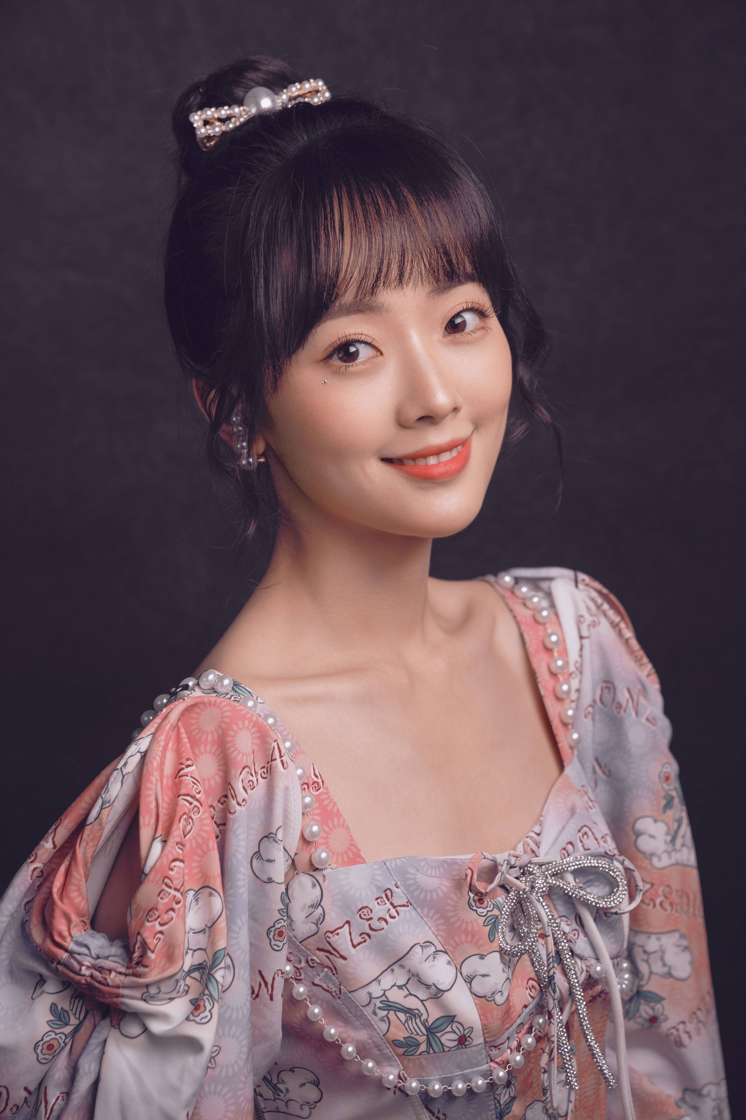 王路晴|美图分享|“小机灵”王路晴,一张清纯可爱的颜一双会说话的眼!