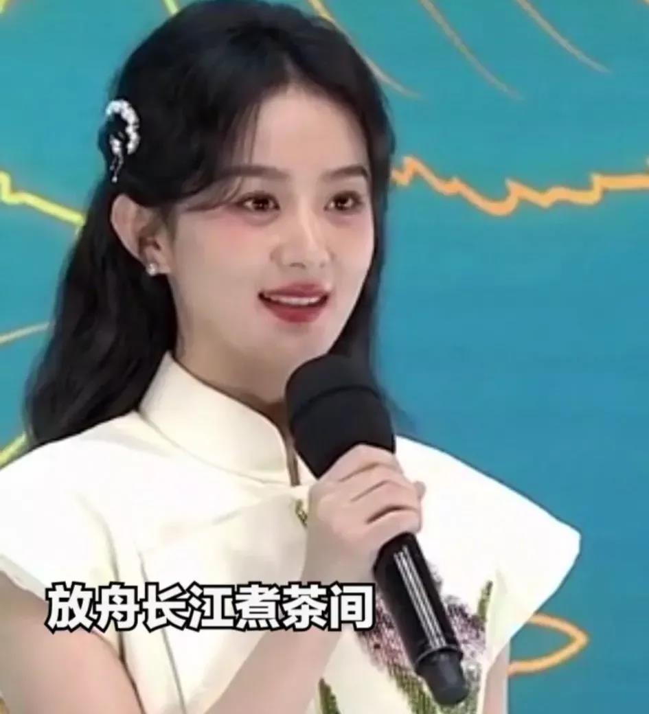 赵丽颖|有人“胖了”也好看，离婚后的赵丽颖美出新高度，却疑似微整？