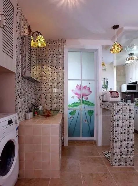 老婆装修新房,全屋廉价网购!朋友进门小声说:这你也忍得了?