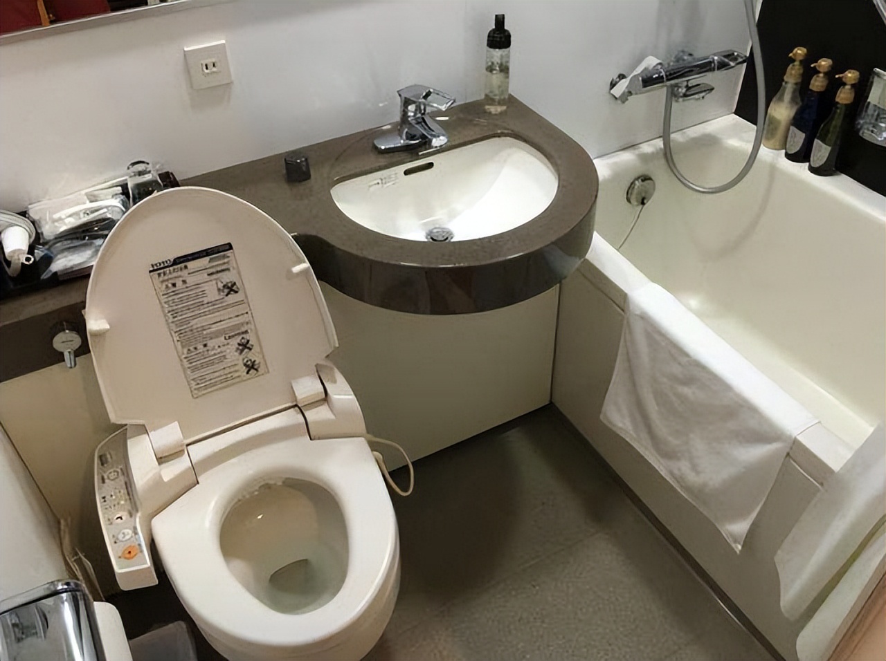 日本人卫生间细节有多“变态”?看完我不得不服,涨见识了