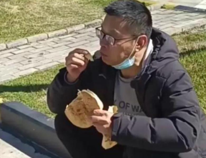 |许家妮妮处境尴尬!杜粉劝妮妮退出28事件,直言28事件水太深