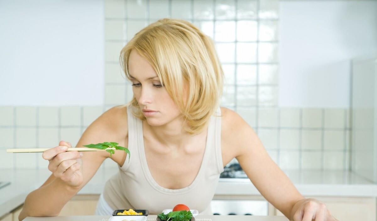 发型 节食减肥效果很好，后果也是很严重，劝你千万不要这样去做