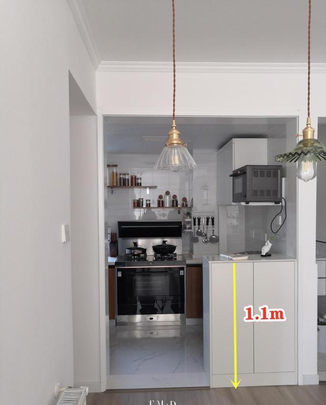 4.5厨房设计U型,门洞加1.1m矮柜双台面双收纳,规划有序不拥挤