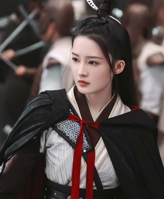 美丽|李沁的古装又飒又美丽, 真的太漂亮了