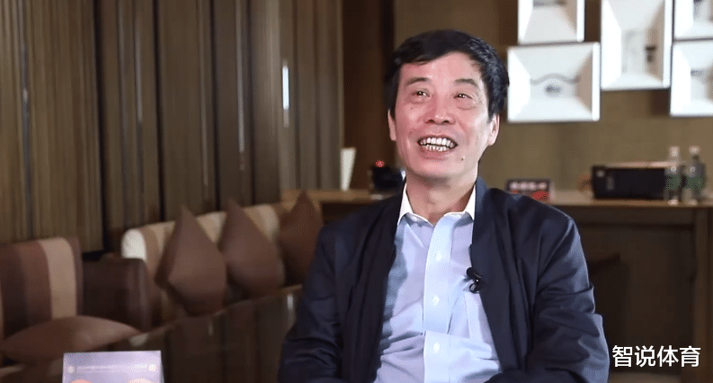 米卢|真敢说！米卢忍无可忍，揪国足出局第一责任人，或全毁在两人手中