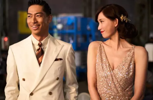 林志玲|47岁林志玲深夜上热搜，近照脸垮腰粗认不出，被传遭家暴回台修复