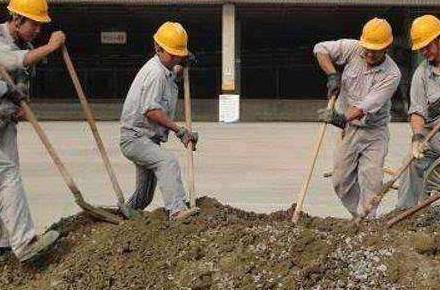 为什么和水泥要加洗衣粉？听了老泥工的分析，懊悔我家没有早知道