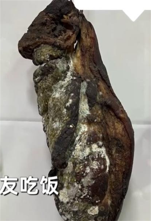儿子辛苦存6000元,被12岁男孩偷走请客玩乐,父母没赔送腊肉道歉