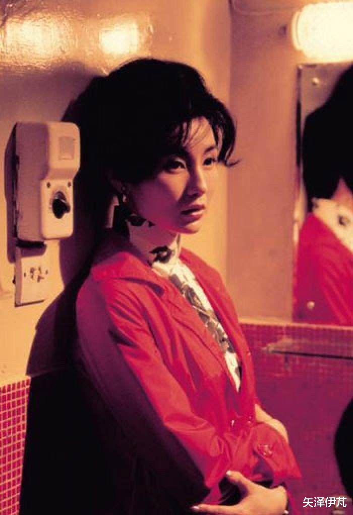 张曼玉|息影18年,58岁张曼玉近况曝光:住贫民区,不婚无子,活得太飒了