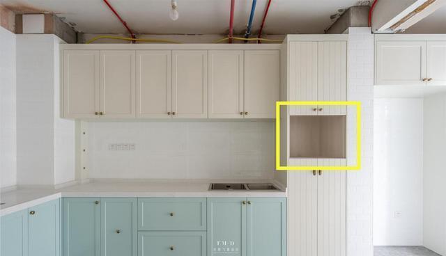 现在木工打柜子,流行上下打满中间留空,4种装法巧妙分区做收纳