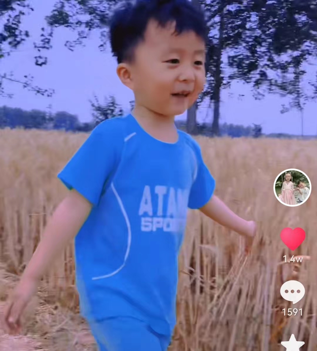 奇奇|继被误解后,田静晒出麦田画面一望无际,儿子奇奇露面超帅气
