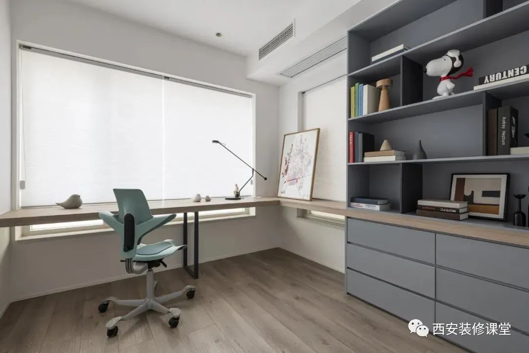 利用窗户定制超级书桌，这样做更好