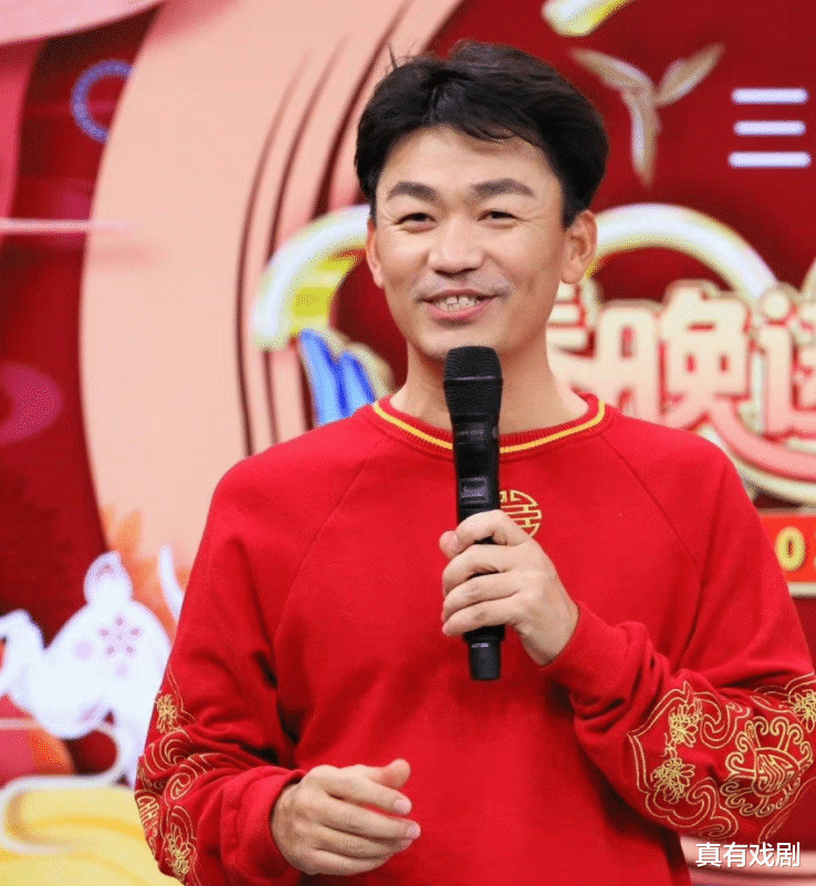 春节档|春晚语言类节目:范伟出场,沈腾梅开二度,小猴紫和树先生撞火花