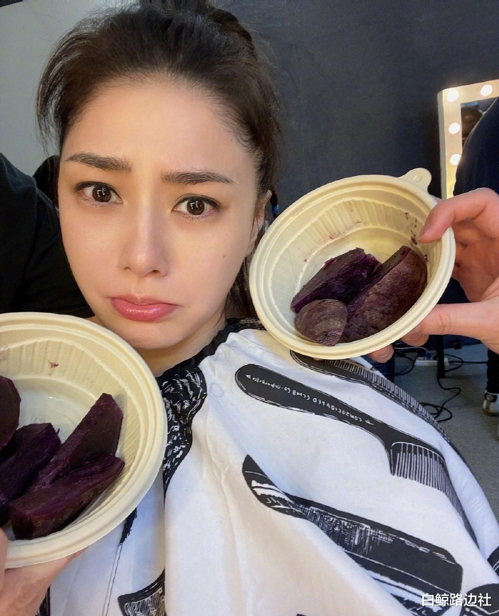 裙装 41岁阿娇减肥成功！脸蛋小一圈瘦出尖下巴，自曝一天只吃7块紫薯