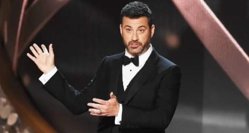 奥斯卡颁奖典礼|威尔·史密斯呼完巴掌!吉米·坎摩尔3度接任主持奥斯卡颁奖典礼