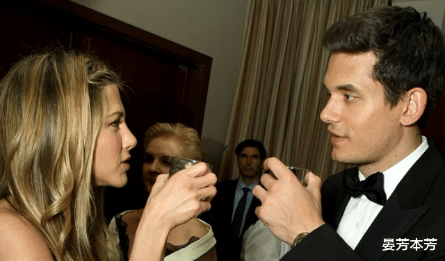 詹妮弗·安妮斯顿|詹妮弗·安妮斯顿年轻时有多美?四位前夫前男友无不赞叹