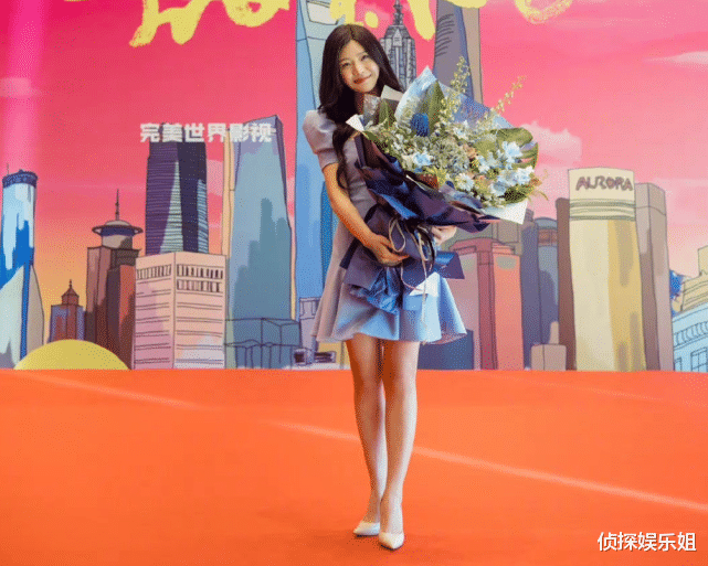 陈妍希|39岁陈妍希晒倒立瑜伽照,腰腹无丝毫赘肉,力破怀二胎传闻