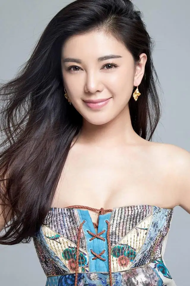 爱情公寓|她是爱情公寓最美主角之一，大火后却销声匿迹，本人终于做出回应