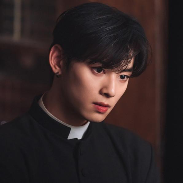 韩星|网评「顶级颜值」韩星:宋慧乔、金泰希、全智贤全上榜