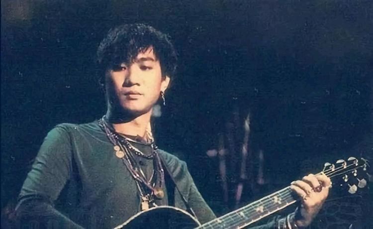 黄家驹|黄家驹去世29年!黄贯中等发文悼念其60岁冥诞,兄弟情深让人感动