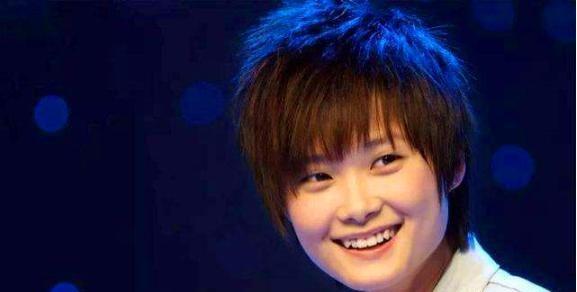 佟丽娅|这6位歌手,看上去火得一塌糊涂,实际上却拿不出像样的代表作