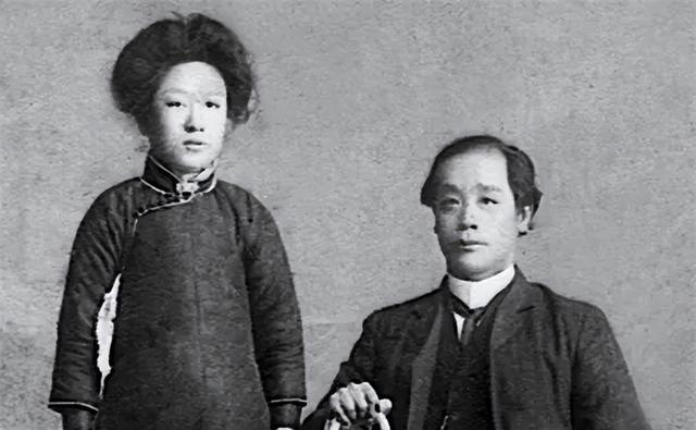 间谍|清华大学老师是海军间谍，在我国潜伏多年，被著名影星英若诚揪出