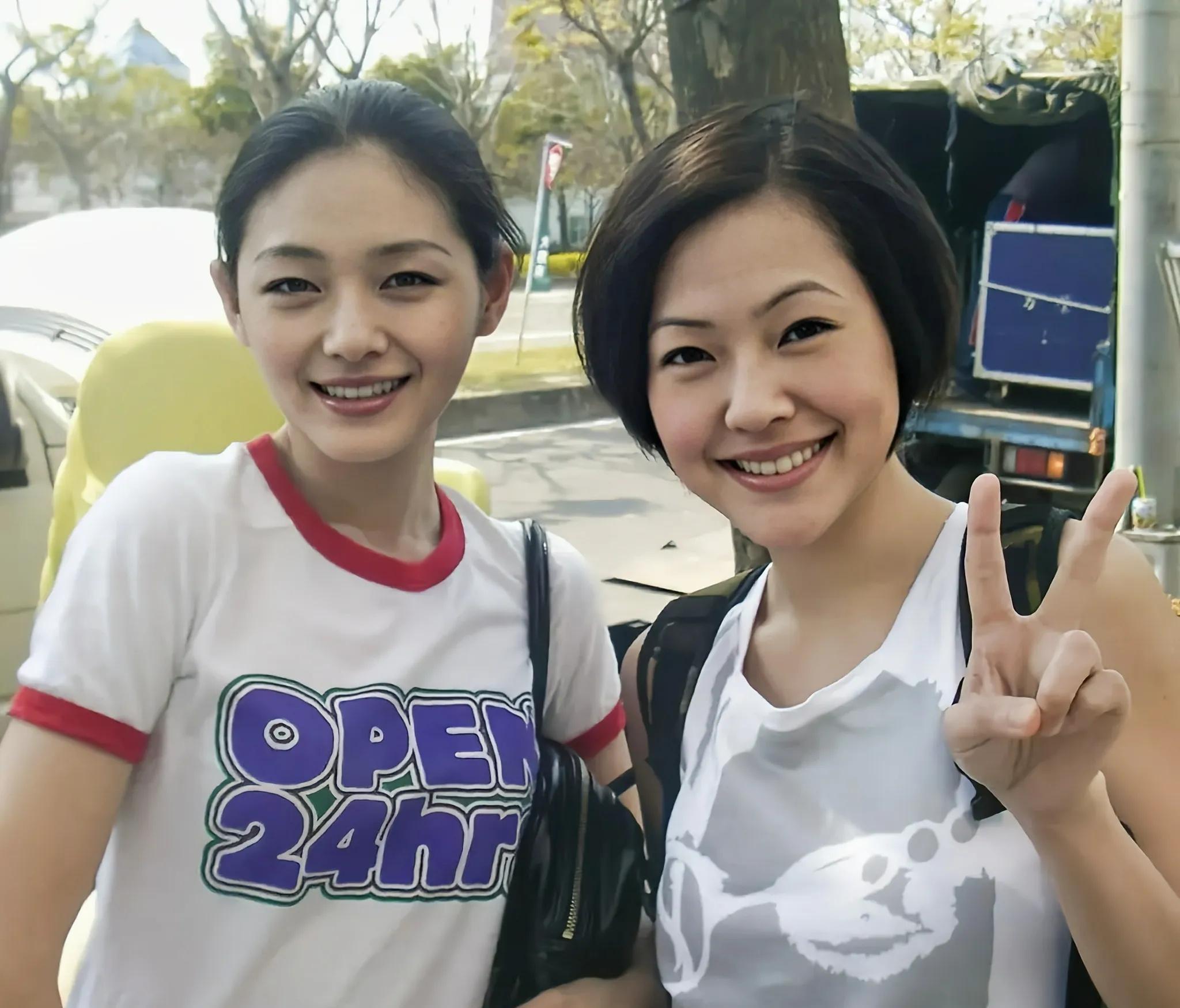 小S|小S丈夫许雅钧疑似现身酒吧，跟美女搭手臂，网友：也要婚变？