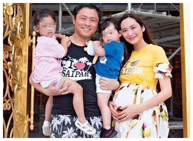 周焯华陈荣炼审判,纪晓波欠债销声匿迹,全身而退的竟是吴佩慈?