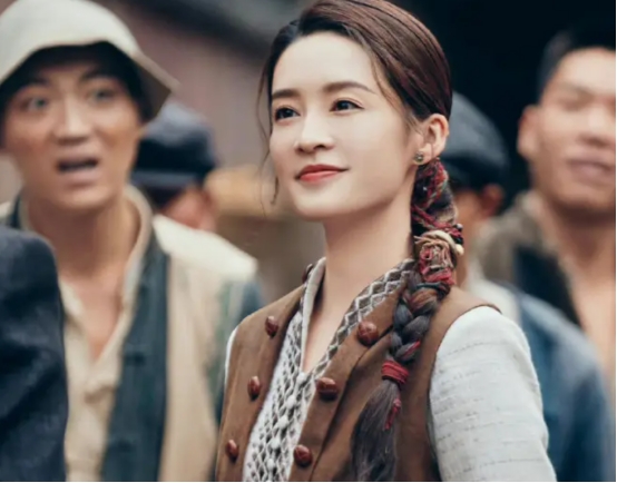 似曾相识|这部剧，前十分钟的内容，已经出现了很多似曾相识的元素