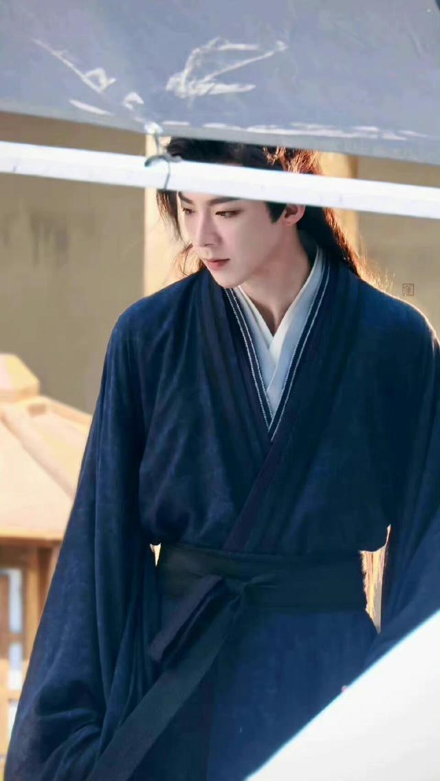 刘诗诗|回眸百媚生!刘诗诗一念关山钿妆路透,真的好爱美女这体态和气质