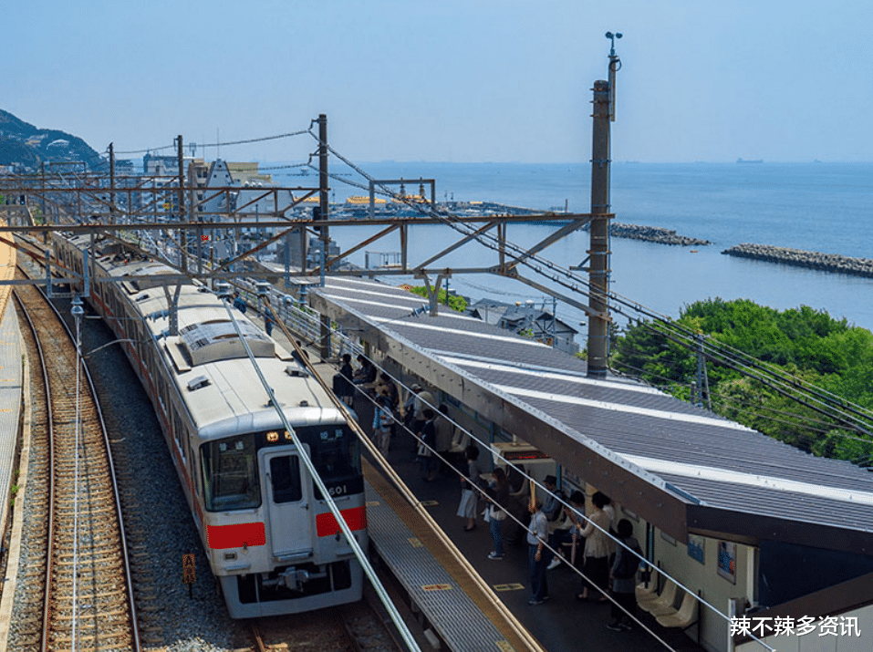 沾益区|治愈系风景照之  日本神户泷茶屋站