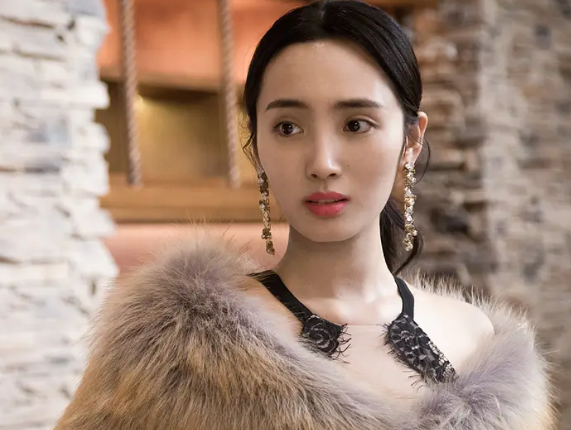 黄金瞳|《黄金瞳》是典型的爽剧,勾画了观众的心声,开挂人生确实生猛