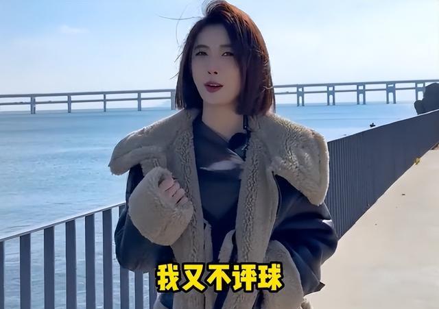 聂小雨约见前国足谢晖，穿黑色薄纱裙子引争议，网友：封杀