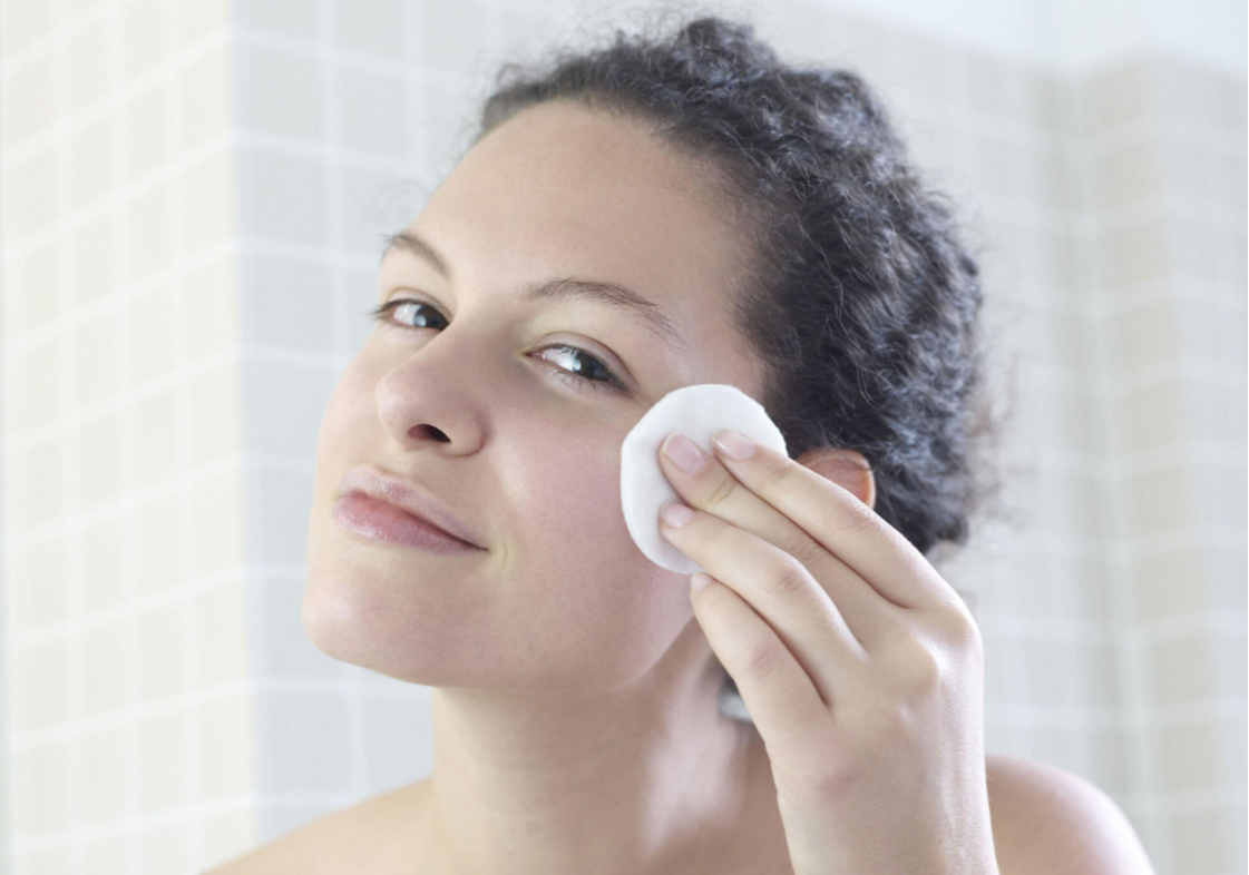 夏枯草 献给晚上不擦护肤品就睡觉的女人,简直是“不要脸”,你认同吗。