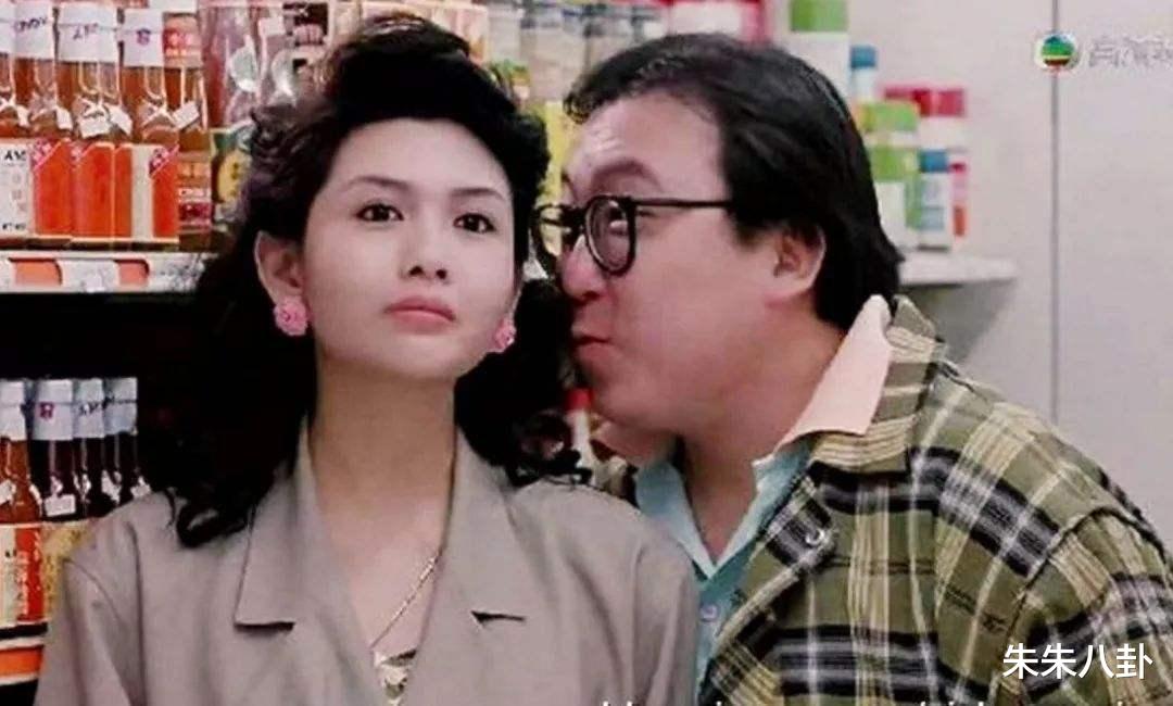 王晶|关秀媚：痴恋王晶8年，上演四角恋情，同小7岁男友相爱18年不结婚