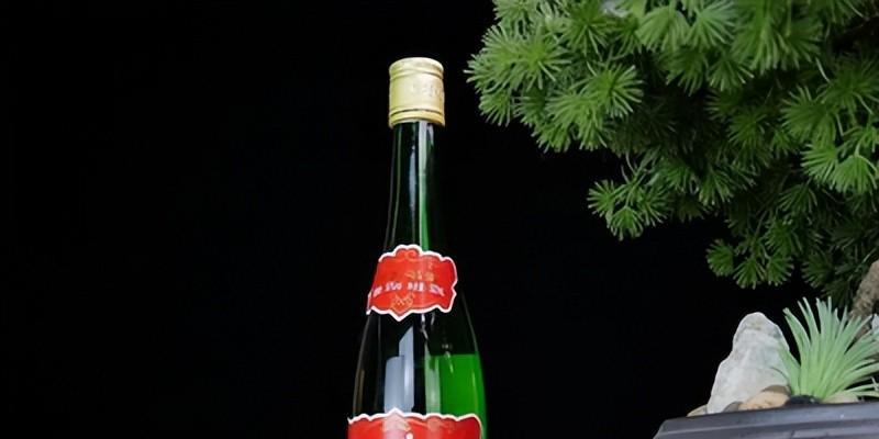 我国4大“光瓶酒”，好喝还不贵，喝多也不上头，你喝过几款