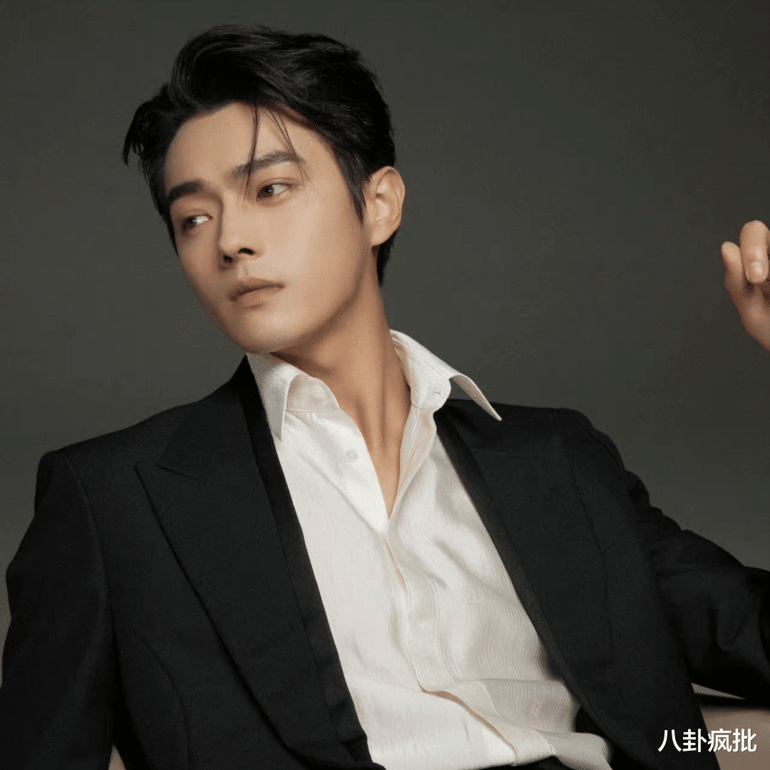 女孩|王宝强顶替蔡徐坤？许凯是劳模？吴倩离婚炒热度？张韶涵亲自谈直播？