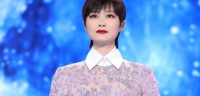 李宇春|李宇春和龙丹妮：这份爱恨情仇，评论区一语成畿！