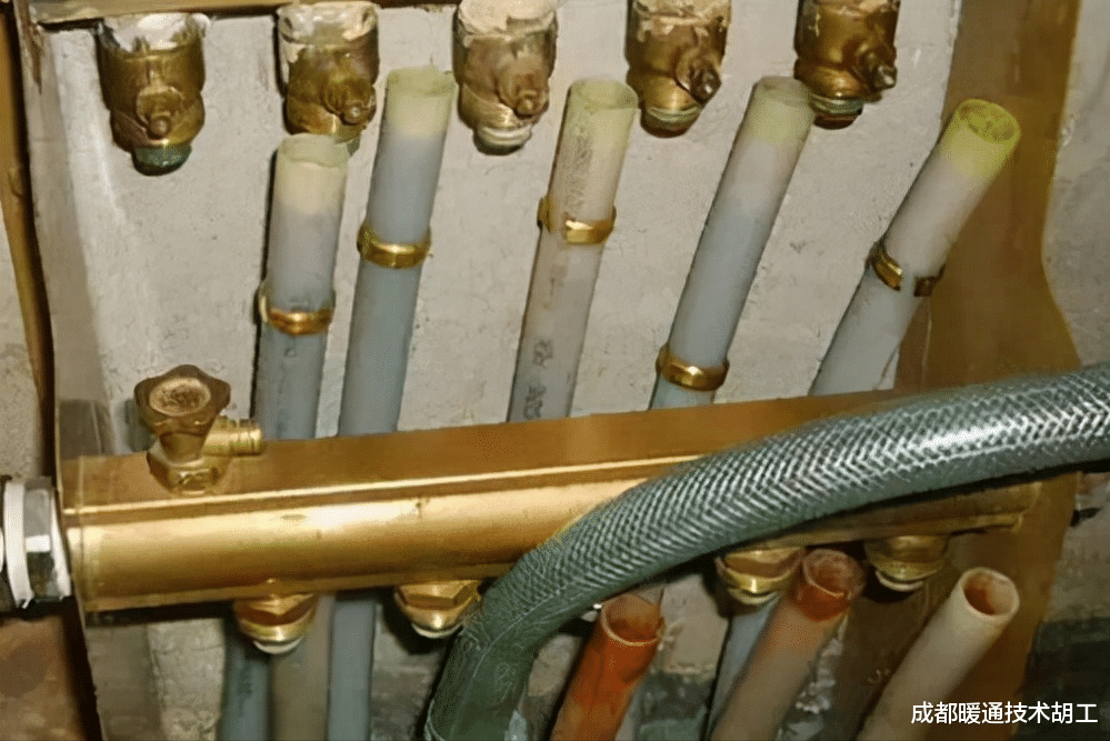 导致地暖不热的6个因素,怎么判断地暖清洗的时机。
