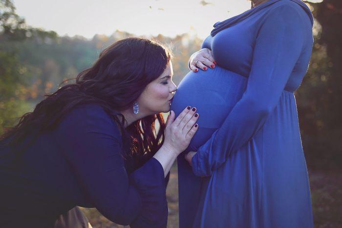 50岁婆婆怀上老公的孩子，儿媳妇喜极而泣，跳水金童升级做父亲