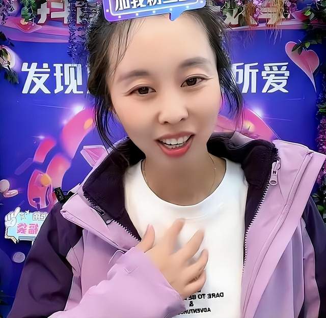 直播带货|田静再度开直播带货,被杜粉吐槽是在割韭菜,直播间礼物收到手软