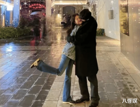 纪凌尘|越爱越高调!纪凌尘与韩籍女友狂晒俩人依偎照甜蜜表白:520 爱你