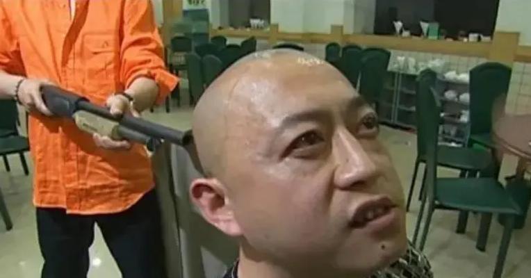 征服|韩跃平和封飙合体玩《征服》“梗”：跃平一根烟，华强底朝天？