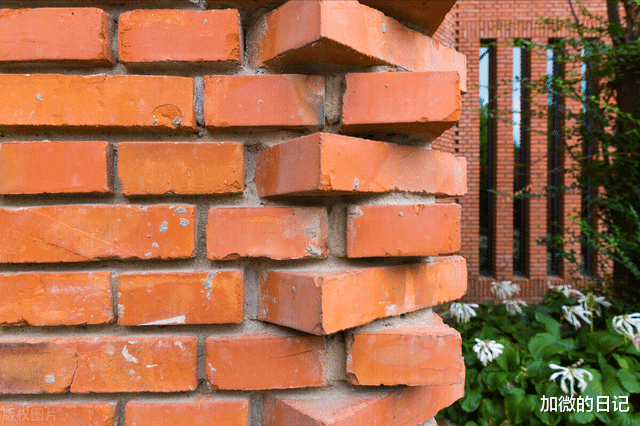 |红砖被全面禁止,农村人再建房已看不到红砖,为何?3大坏处