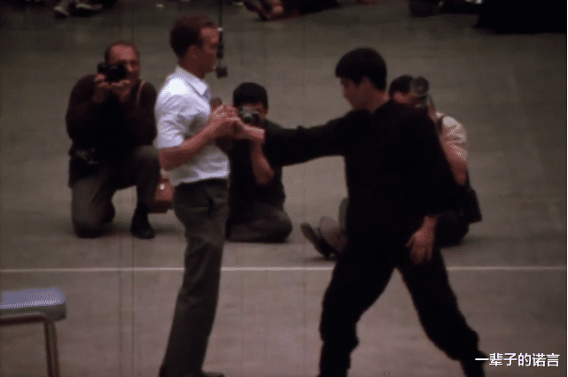 李小龙|那个挨了李小龙一寸拳的美国人，后来怎么样了？