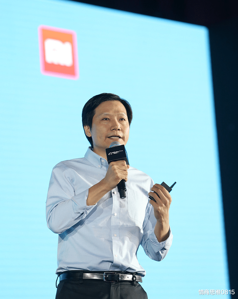 小米科技|小米跌破发行价,市值蒸发4000亿,网友大呼还钱,雷军该何去何从