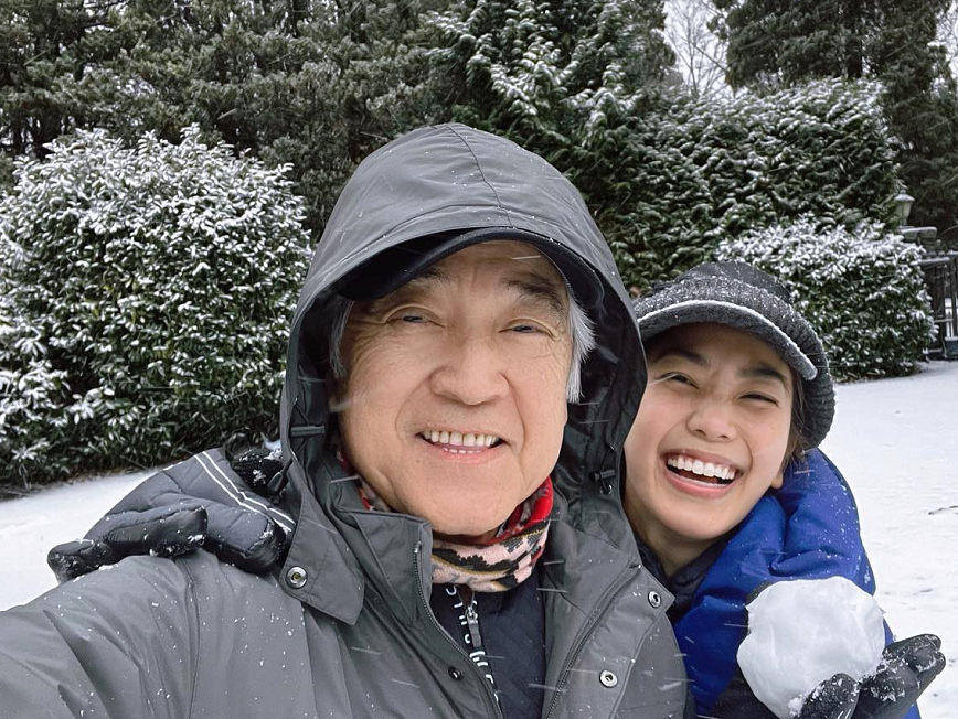 秦沛|77岁老戏骨移居国外，住别墅生活悠闲！